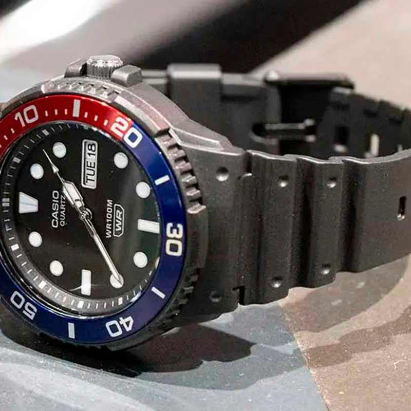 Casio AE-1700H-1A2VEF Casio AE-1700H-1A2VEF