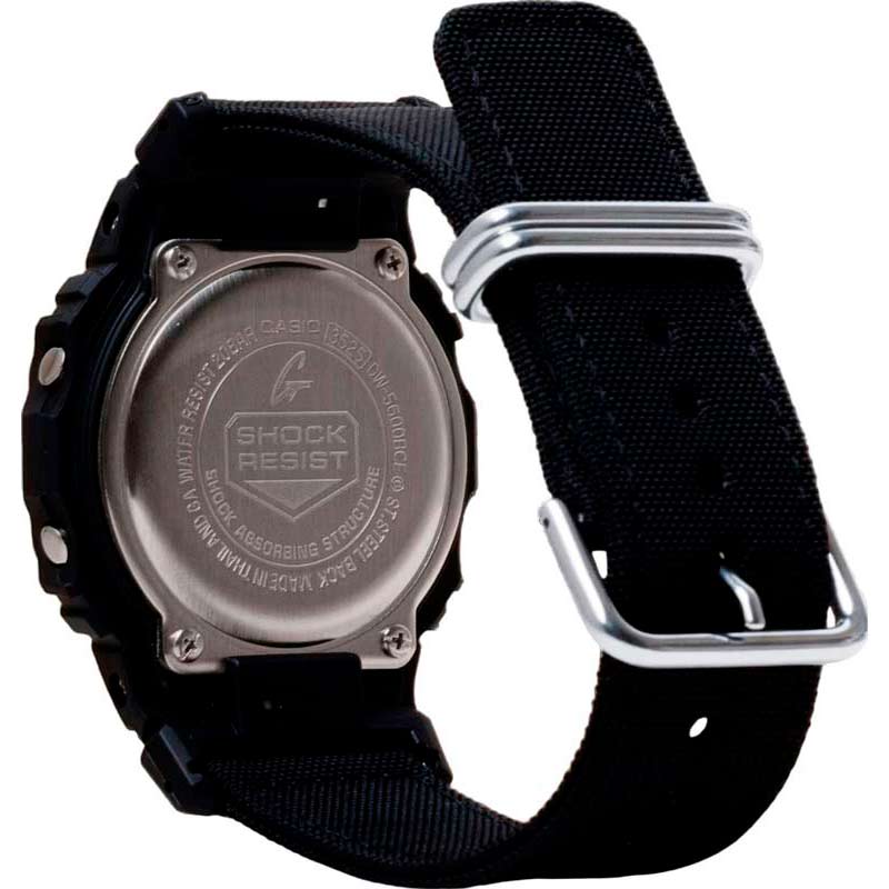 Casio DW-5600BCE-1ER Casio DW-5600BCE-1ER