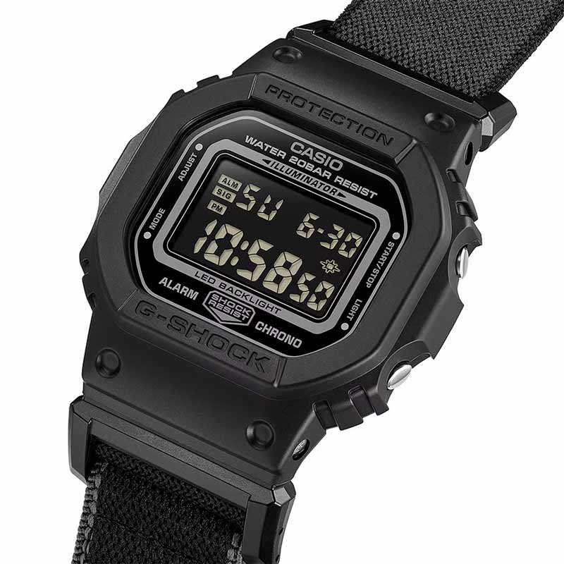 Casio DW-5600MNC-1ER Casio DW-5600MNC-1ER