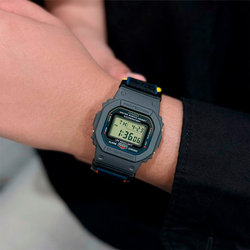 Casio DW-5600MNC-8A2ER Casio DW-5600MNC-8A2ER