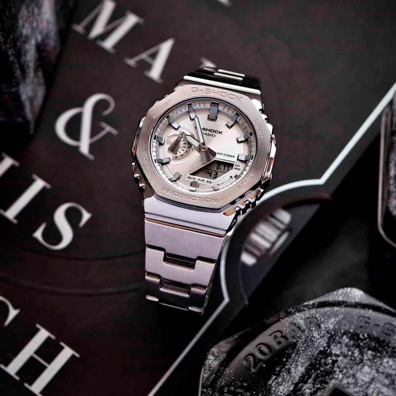 Casio GM-2110D-7AER Casio GM-2110D-7AER