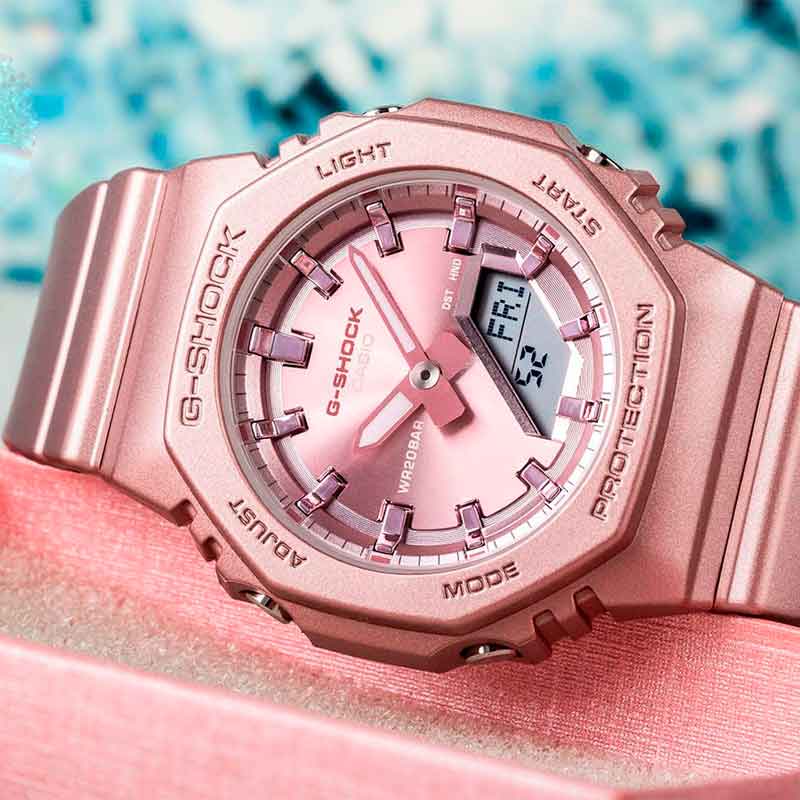 Casio GMA-P2100ST-4AER Casio GMA-P2100ST-4AER