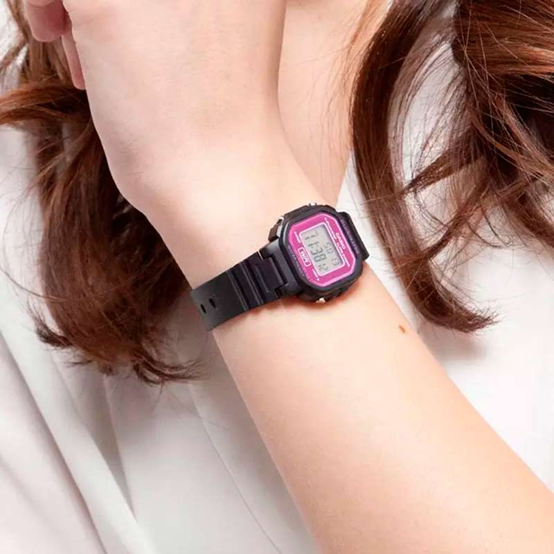 Casio LA-20WH-4AEF Casio LA-20WH-4AEF