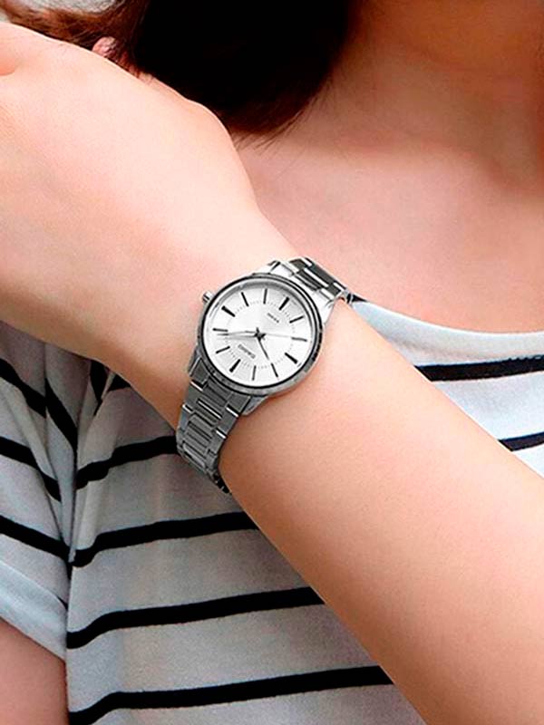 Casio LTP-1303D-7AVEF Casio LTP-1303D-7AVEF