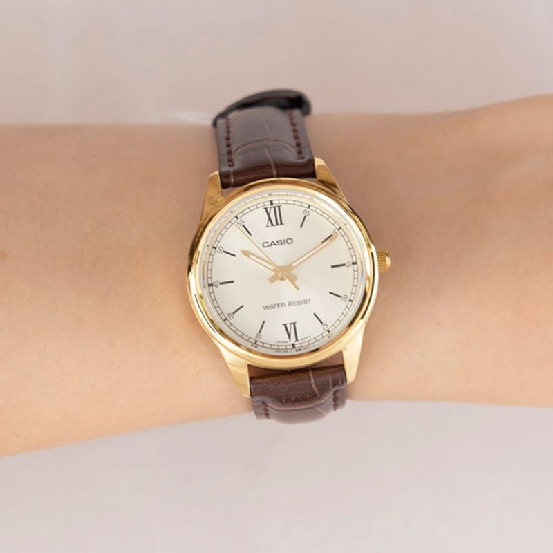 Casio LTP-V005GL-9B Casio LTP-V005GL-9B