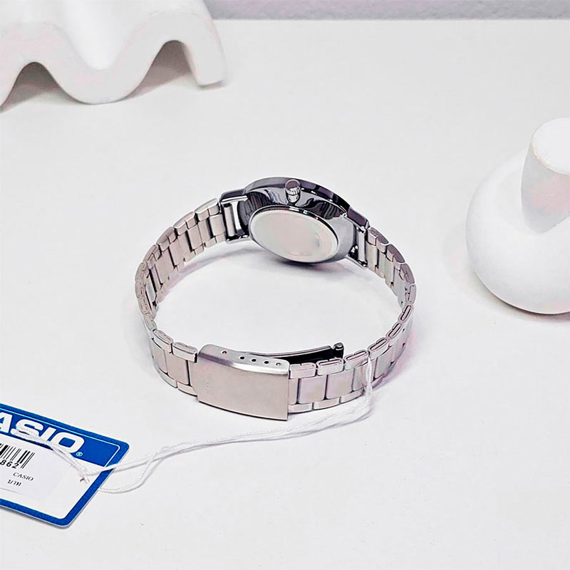 Casio LTP-VT03D-7B Casio LTP-VT03D-7B