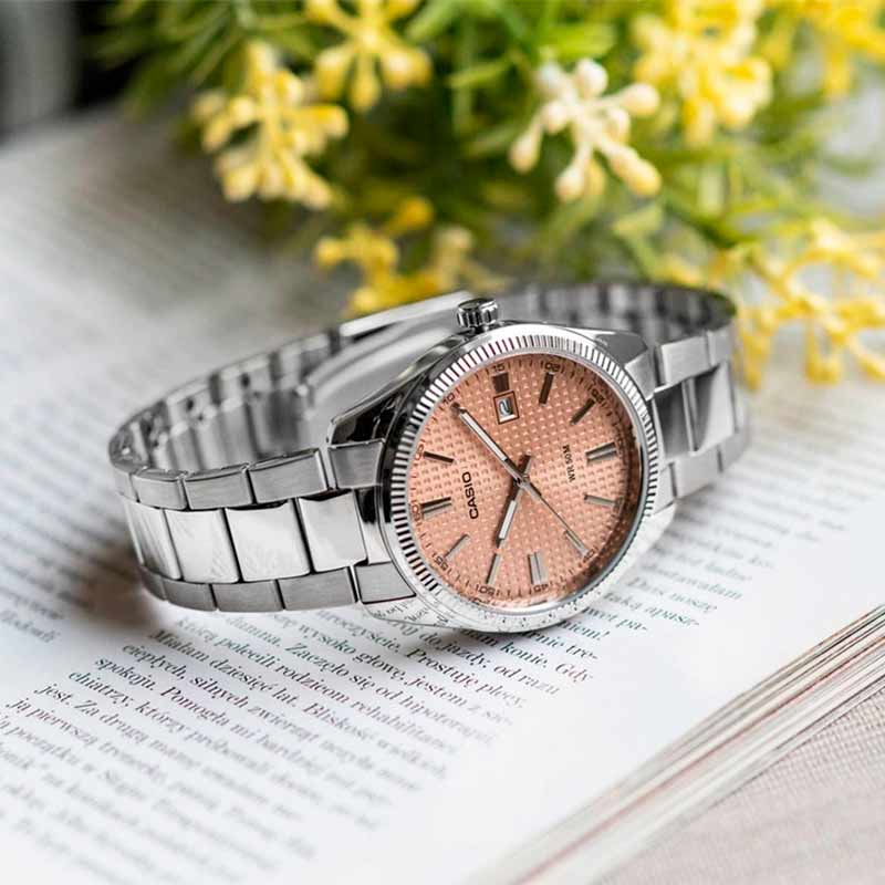Casio MTP-1302PE-4AVEF Casio MTP-1302PE-4AVEF