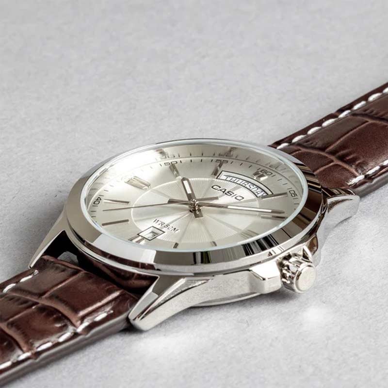 Casio MTP-1381L-7A Casio MTP-1381L-7A