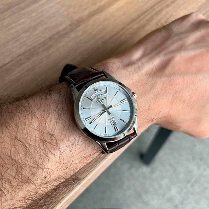 Casio MTP-1381L-7A Casio MTP-1381L-7A