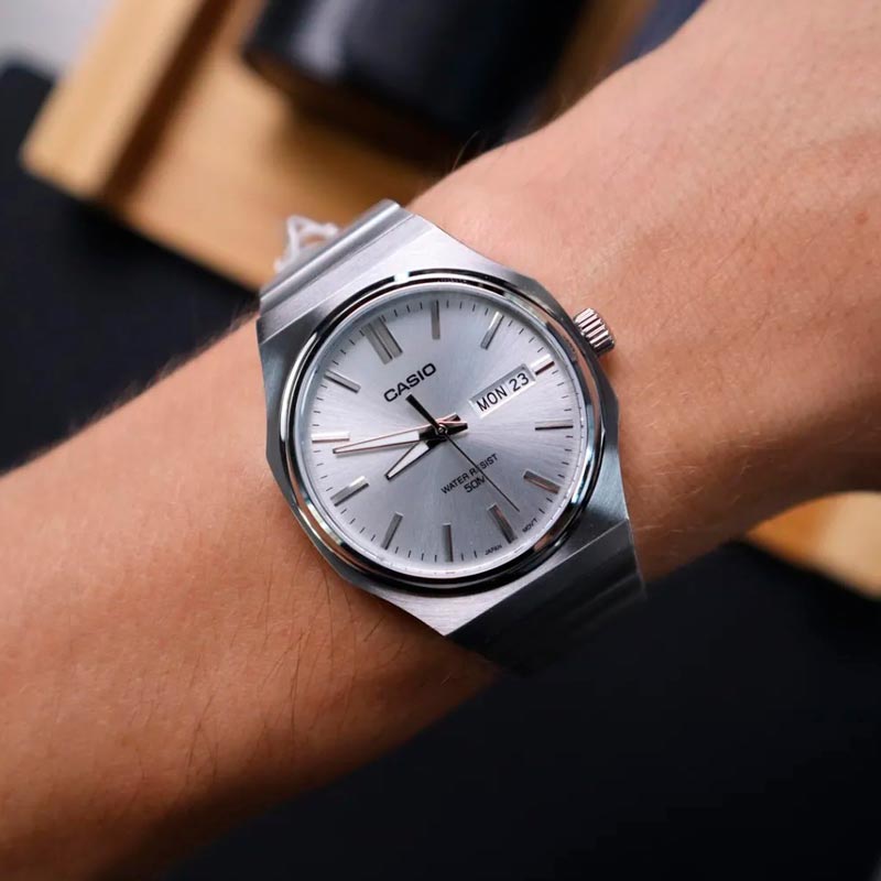 Casio MTP-E735D-7A Casio MTP-E735D-7A