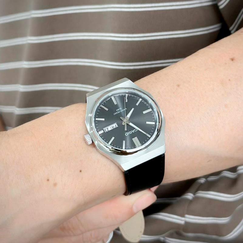 Casio MTP-E735L-8A Casio MTP-E735L-8A