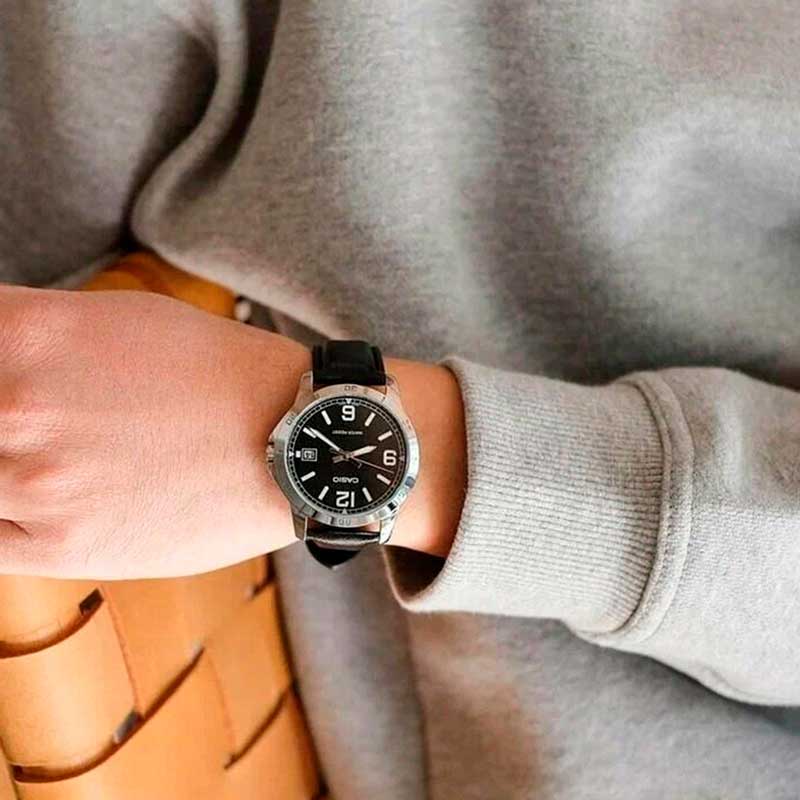 Casio MTP-V004L-1B Casio MTP-V004L-1B