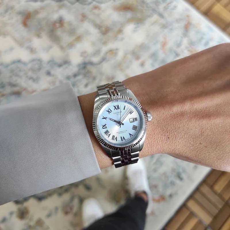 Tissot T156.208.11.353.00 Tissot T156.208.11.353.00