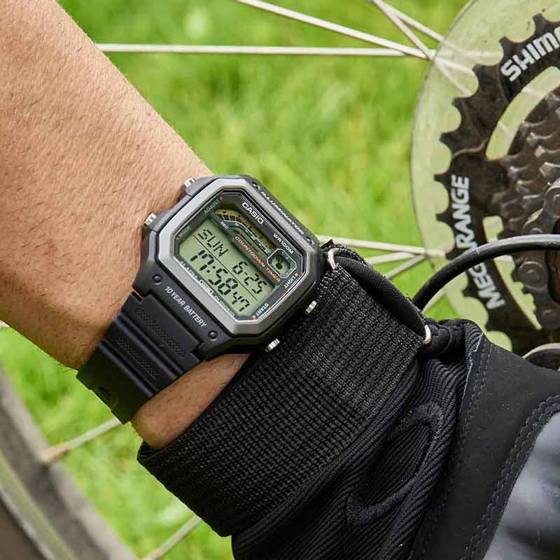 Casio WS-1600H-1AVEF Casio WS-1600H-1AVEF